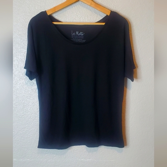 💚5/$25 Le Motto Women's Black Casual Boat Neck Yoga Tee Top Shirt Size Medium - Picture 5 of 5